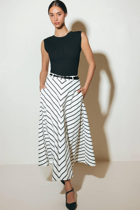 weekend-vibe-strip-woven-midi-skirt-sophias-style-5