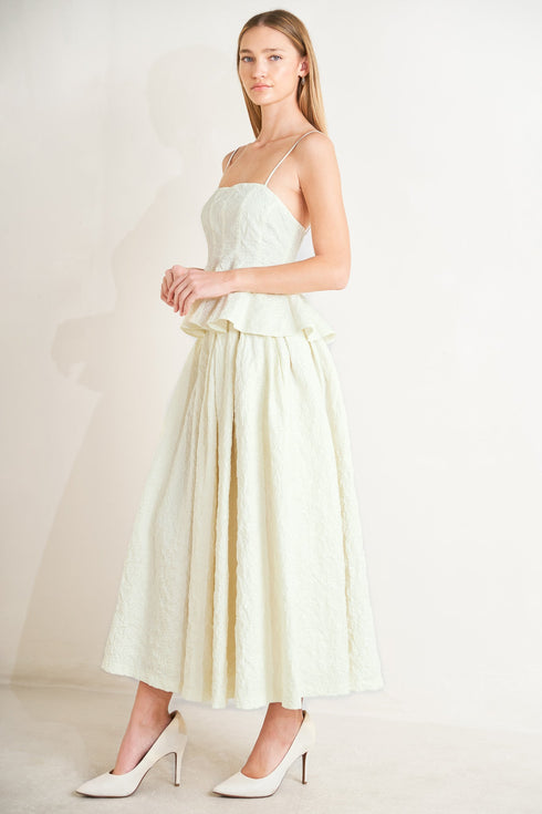 grand-entrance-woven-full-skirt-sophias-style-5