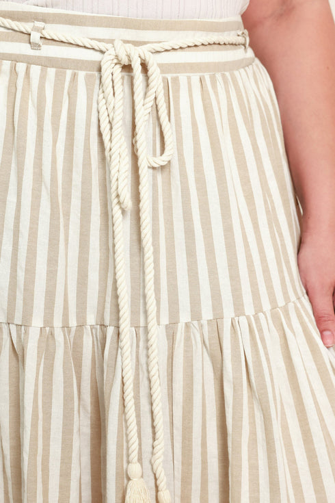 hamptons-weekend-woven-maxi-skirt-flying-tomato-sophias-style-11