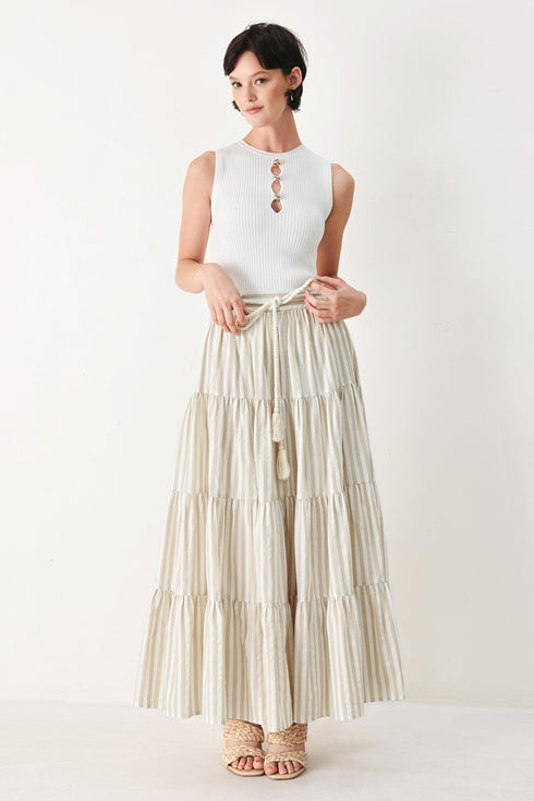 hamptons-weekend-woven-maxi-skirt-flying-tomato-sophias-style-2