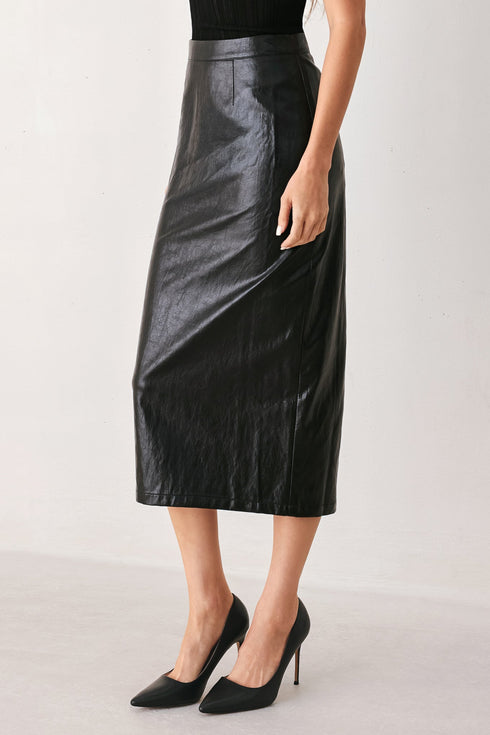 port-wine-high-rise-faux-leather-skirt-sophias-style-4