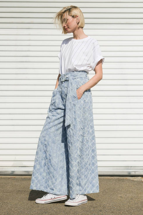 unfolding-chapter-denim-pants Flying Tomato-Sophia's Style-13