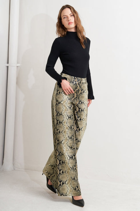 glam-venom-faux-leather-pants Flying Tomato-Sophia's Style-5