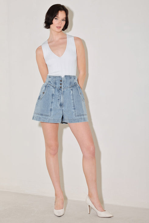 sunlit-denim-moment-shorts-sophias-style-4