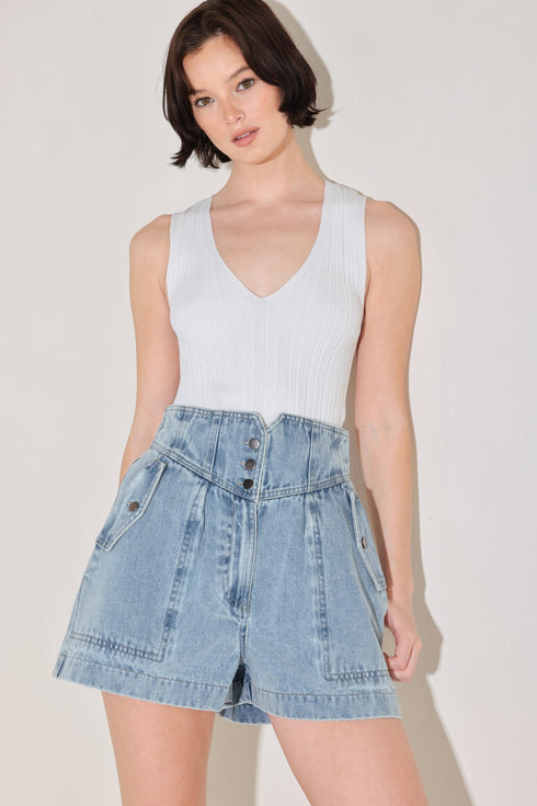 sunlit-denim-moment-shorts-sophias-style-3