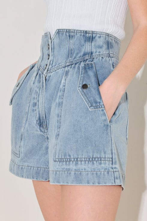 sunlit-denim-moment-shorts-sophias-style-5