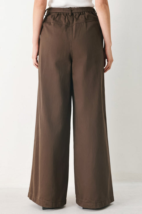 brown-sugar-statement-woven-pants-flying-tomato-sophias-style-7