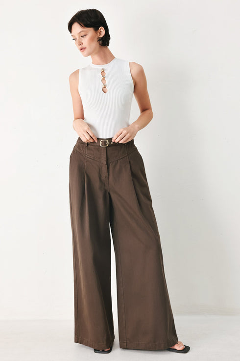 brown-sugar-statement-woven-pants-flying-tomato-sophias-style-2