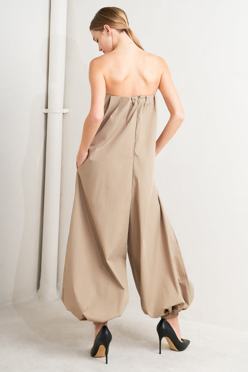 quiet-sensuality-woven-jumpsuit-flying-tomato-Sophia's Style-2