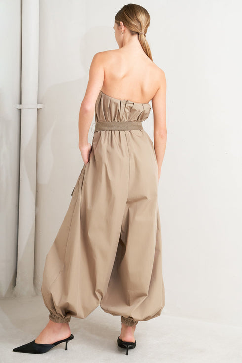 quiet-sensuality-woven-jumpsuit-flying-tomato-Sophia's Style-4