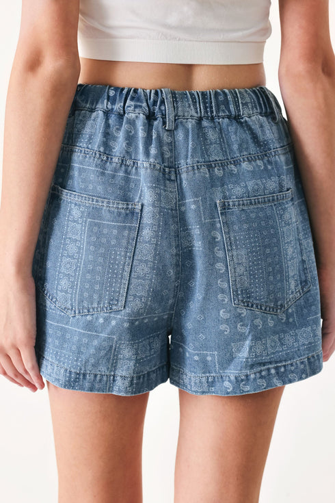 vintage-bandana-denim-shorts-sophias-style-2