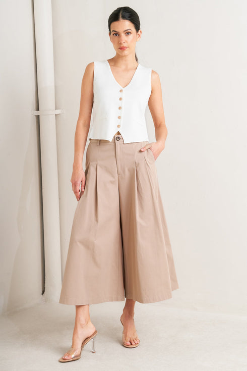 elegant-pleat-woven-culotte-flying-tomato-Sophia's Style-7