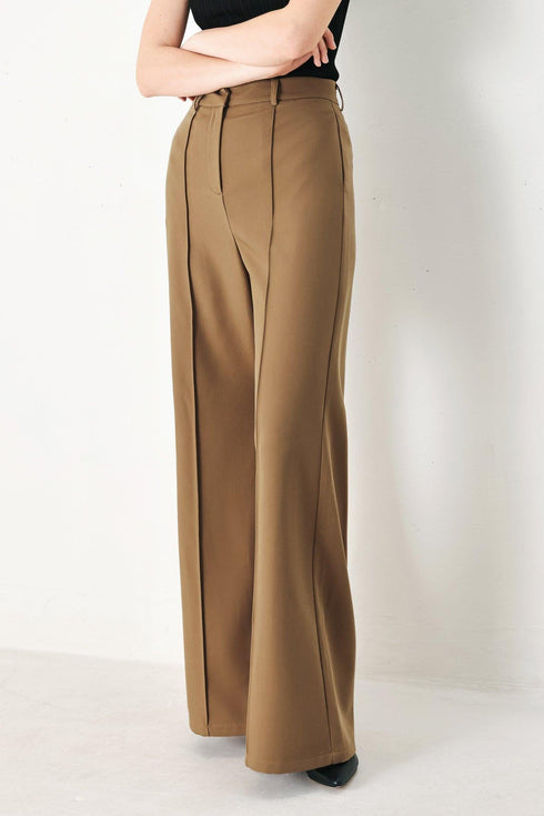 rich-silhouette-woven-pants-flying-tomato-sophias-style-6