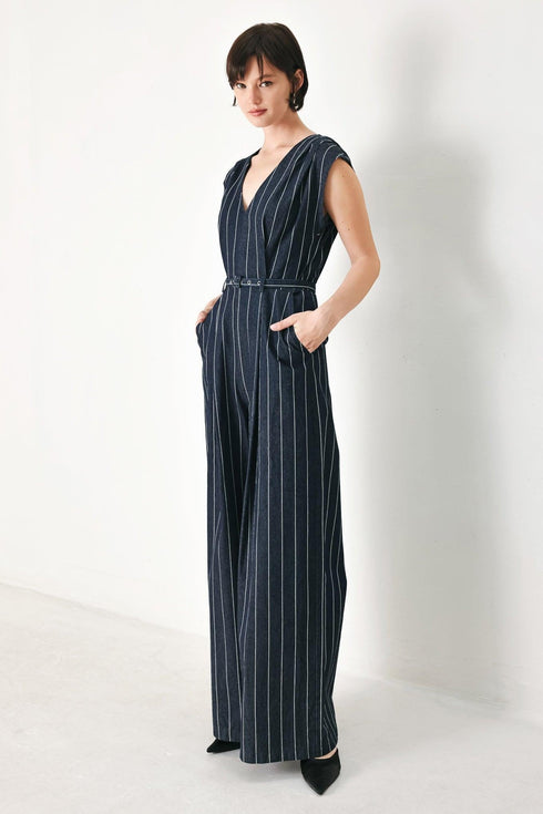 soft-line-romance-woven-jumpsuit-flying-tomato-sophias-style-5