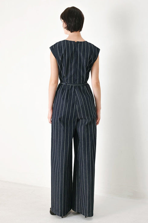 soft-line-romance-woven-jumpsuit-flying-tomato-sophias-style-2