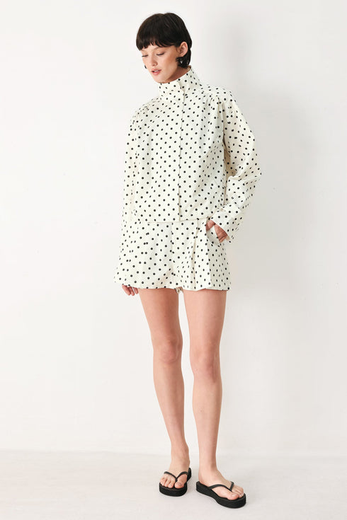 champagne-dots-woven-shorts-flying-tomato-sophias-style-6