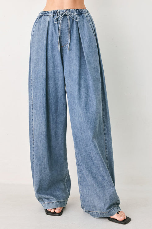 relaxed-retreat-denim-pants-flying-tomato-sophias-style-5