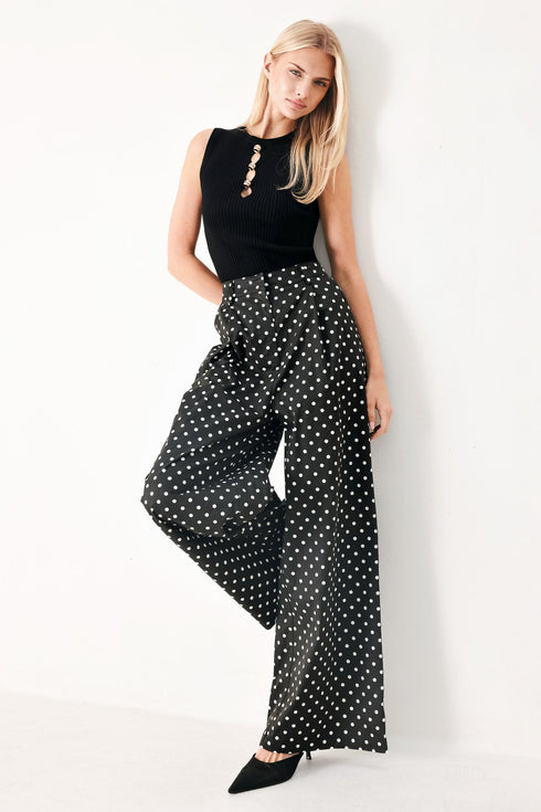 forever-chic-polka-woven-pants-sophias-style-2