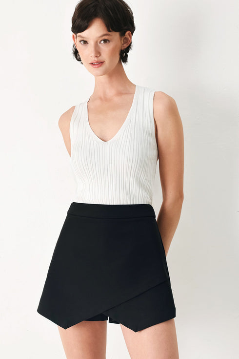 uptown-flirt-woven-skort-flying-tomato-sophias-style-4