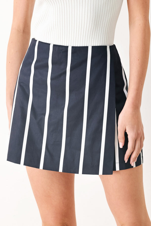 dark-rhythm-stripe-woven-skort-sophias-styleSHORTS-1
