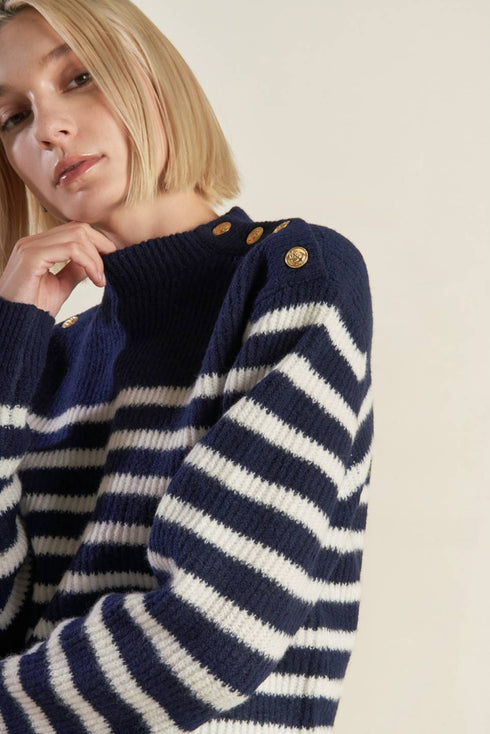 behind-the-scenes-pullover-sweater-top Flying Tomato-Sophia's Style-5