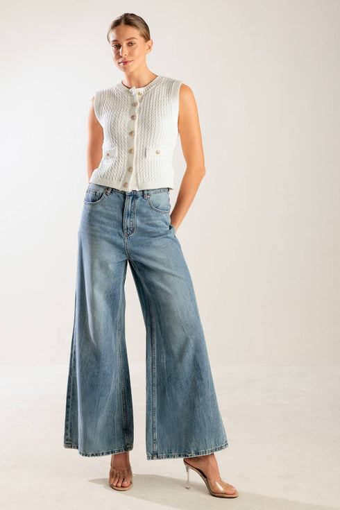 nothing-like-it-white-knit-vest Flying Tomato-Sophia's Style-5