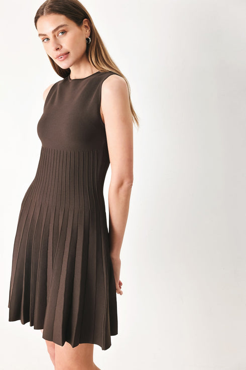 everyday-luxe-sweater-knit-mini-dress-sophias-style-4