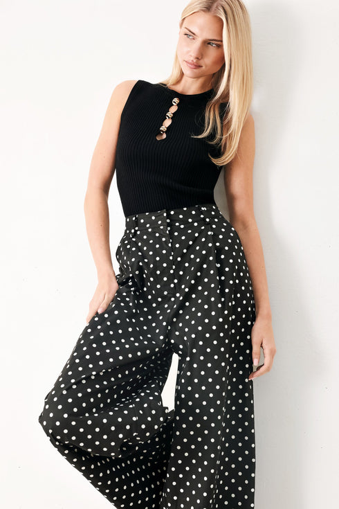 loving-this-look-sweater-knit-top-sophias-style-17