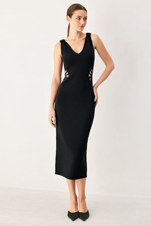 modern-bloom-sweater-midi-dress-flying-tomato-sophias-style-4