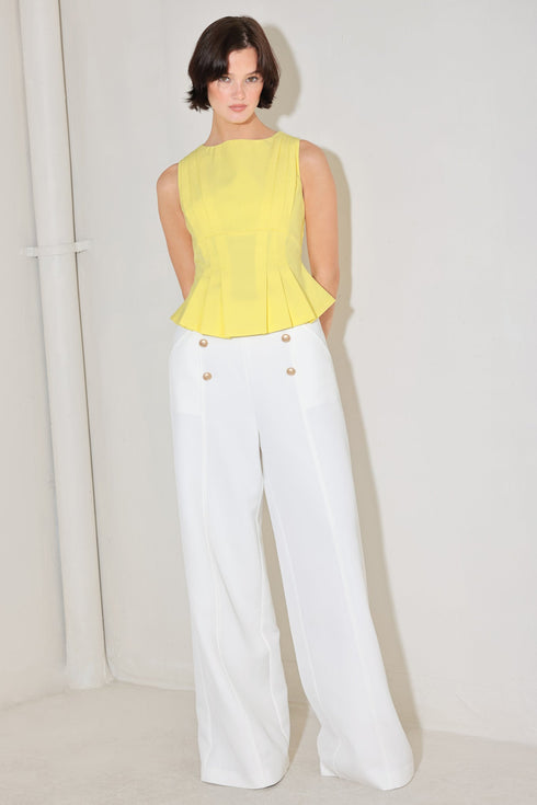 modern-shape-yellpw-woven-top-sophias-style-4