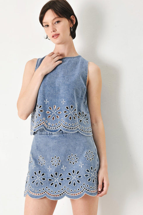 floral-love-denim-top-flying-tomato-sophias-style-5