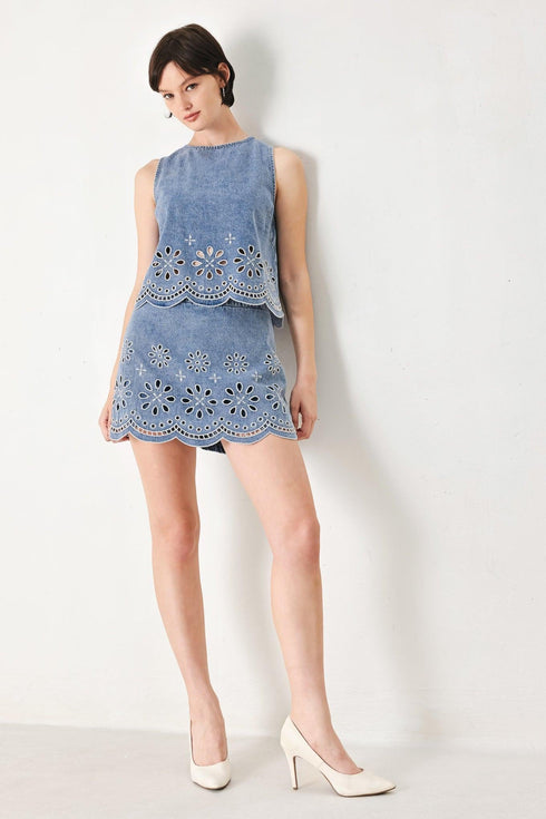 floral-love-denim-top-flying-tomato-sophias-style-3