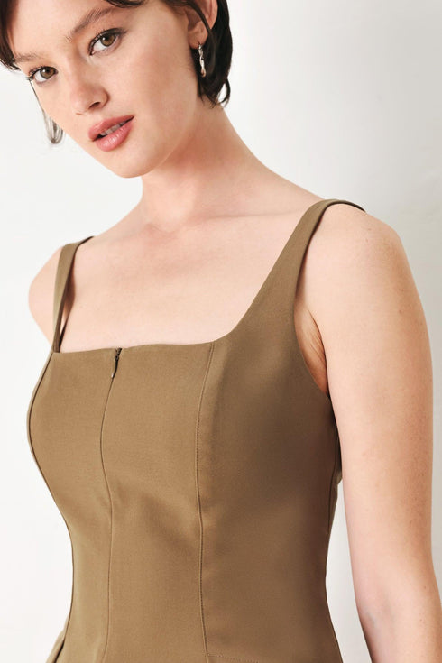 rich-silhouette-woven-top-flying-tomato-sophias-style-3