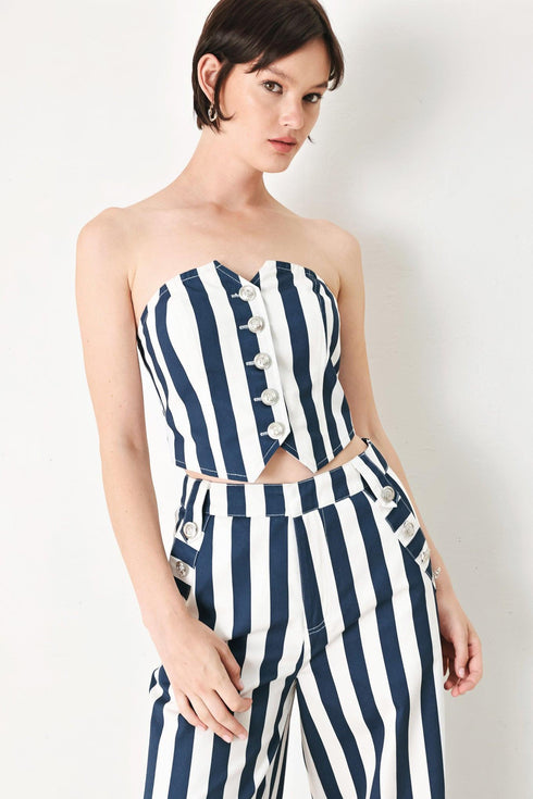 navy-blossom-woven-tube-top-flying-tomato-sophias-style-3