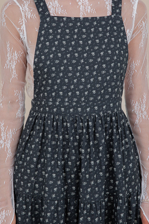 shay-overall-dress-in-navy-floral-fehrnvi-sophias-style-2