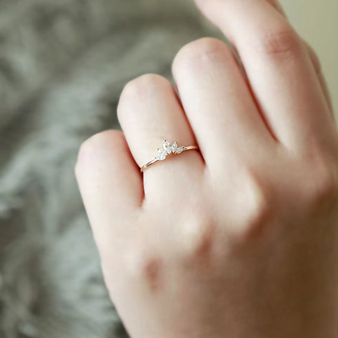 glimmer-dainty-ring-with-marquise-cut-aaaaa-cubic-zirconia-Sophia's Style-3