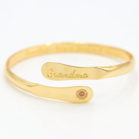 grandma-bracelets-engraved-bracelets-grandma-s-love-is-forever-always-Sophia's Style-13