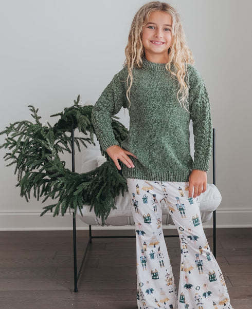 green-chenille-nutcracker-bell-pant-set-oopsie-daisy-sophias-styleSets-1