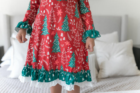 green-tree-lounge-play-gown-oopsie-daisy-sophias-style-3