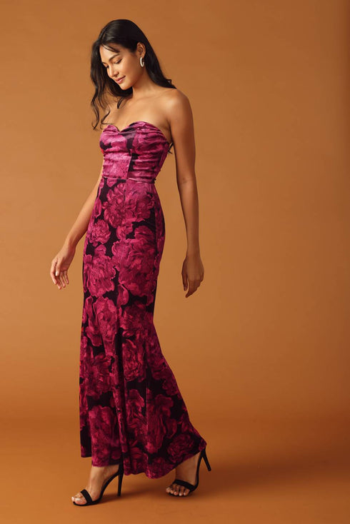 falling-into-place-velvet-maxi-dress Flying Tomato-Sophia's Style-5