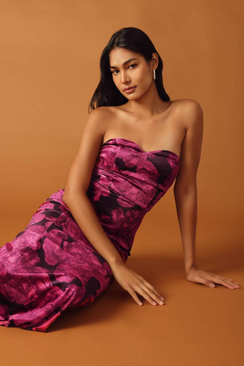 falling-into-place-velvet-maxi-dress Flying Tomato-Sophia's Style-7