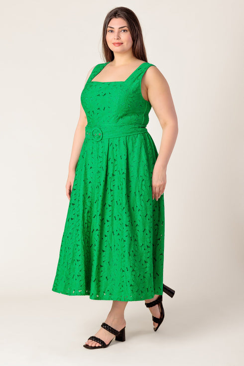 daffodils-daydreams-woven-lace-midi-dress Flying Tomato-Sophia's Style-17