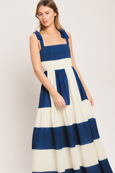 weekend-coast-woven-maxi-dress-sophias-style-3