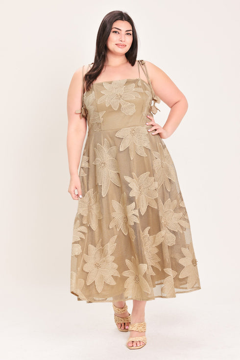 sandy-bloom-floral-woven-lace-midi-dress-flying-tomato-sophias-style-12