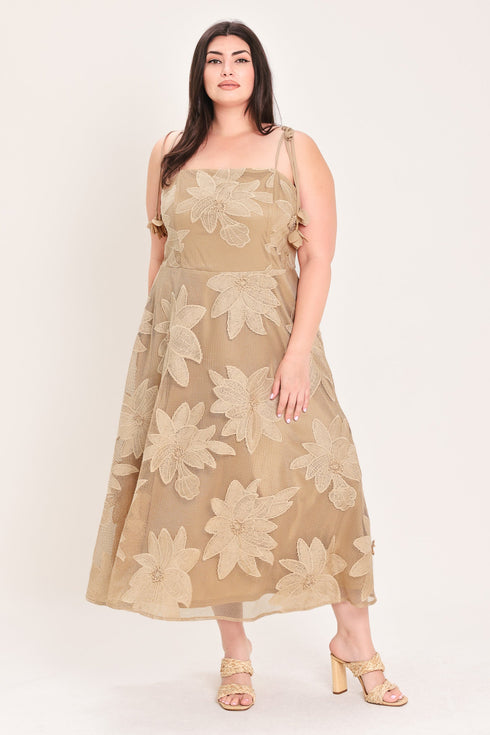 sandy-bloom-floral-woven-lace-midi-dress-flying-tomato-sophias-style-17