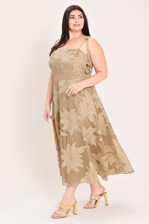 sandy-bloom-floral-woven-lace-midi-dress-flying-tomato-sophias-style-14