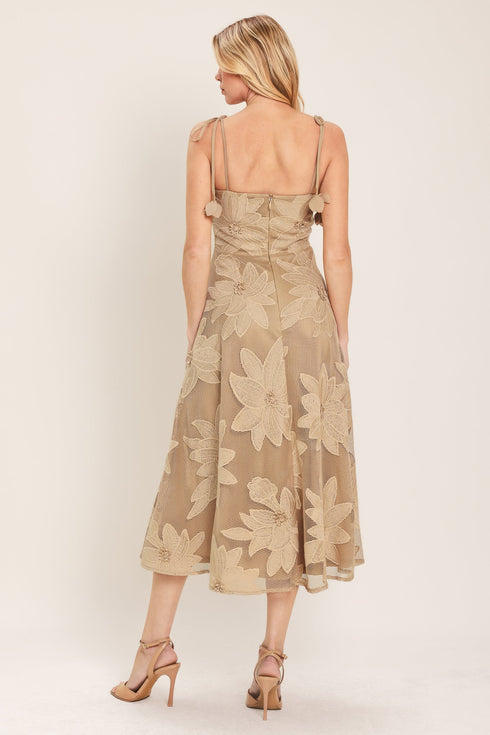 sandy-bloom-floral-woven-lace-midi-dress-flying-tomato-sophias-style-6