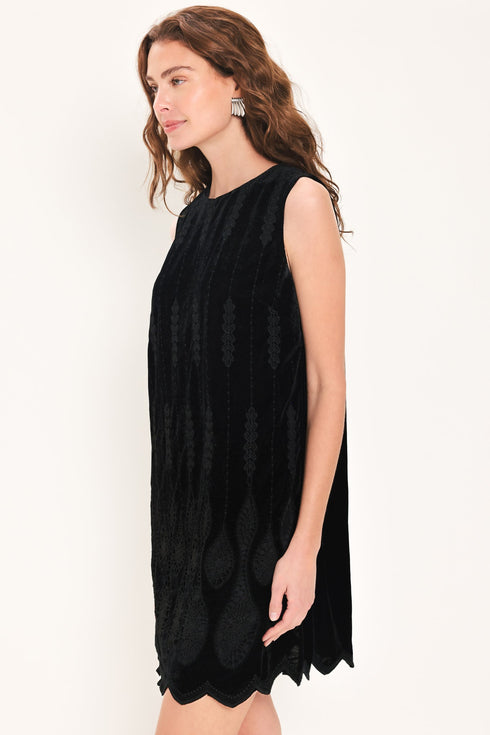 velvet-noir-black-textured-sleeveless-mini-dress-flying-tomato-sophias-style-4