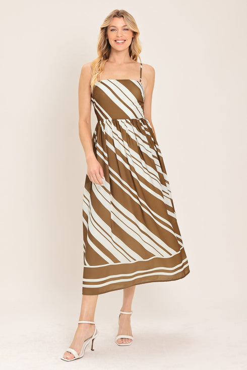 sahara-waves-woven-midi-dress-flying-tomato-sophias-style-3