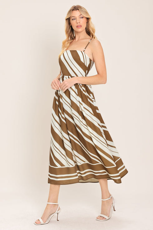 sahara-waves-woven-midi-dress-flying-tomato-sophias-style-5